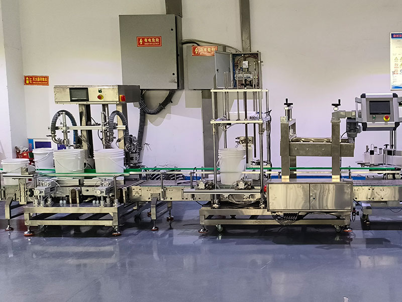 昆明25公斤透析液灌裝生產(chǎn)線